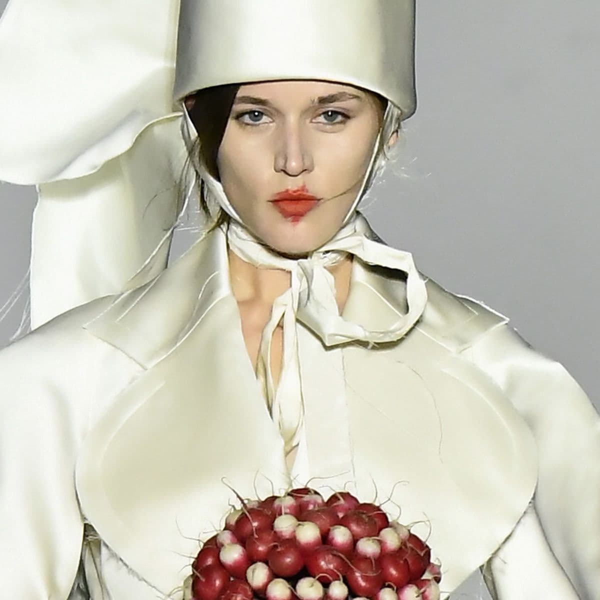  Is the Bridal Suit Fall 2026’s Breakout Wedding Trend? Vivienne Westwood Thinks So 