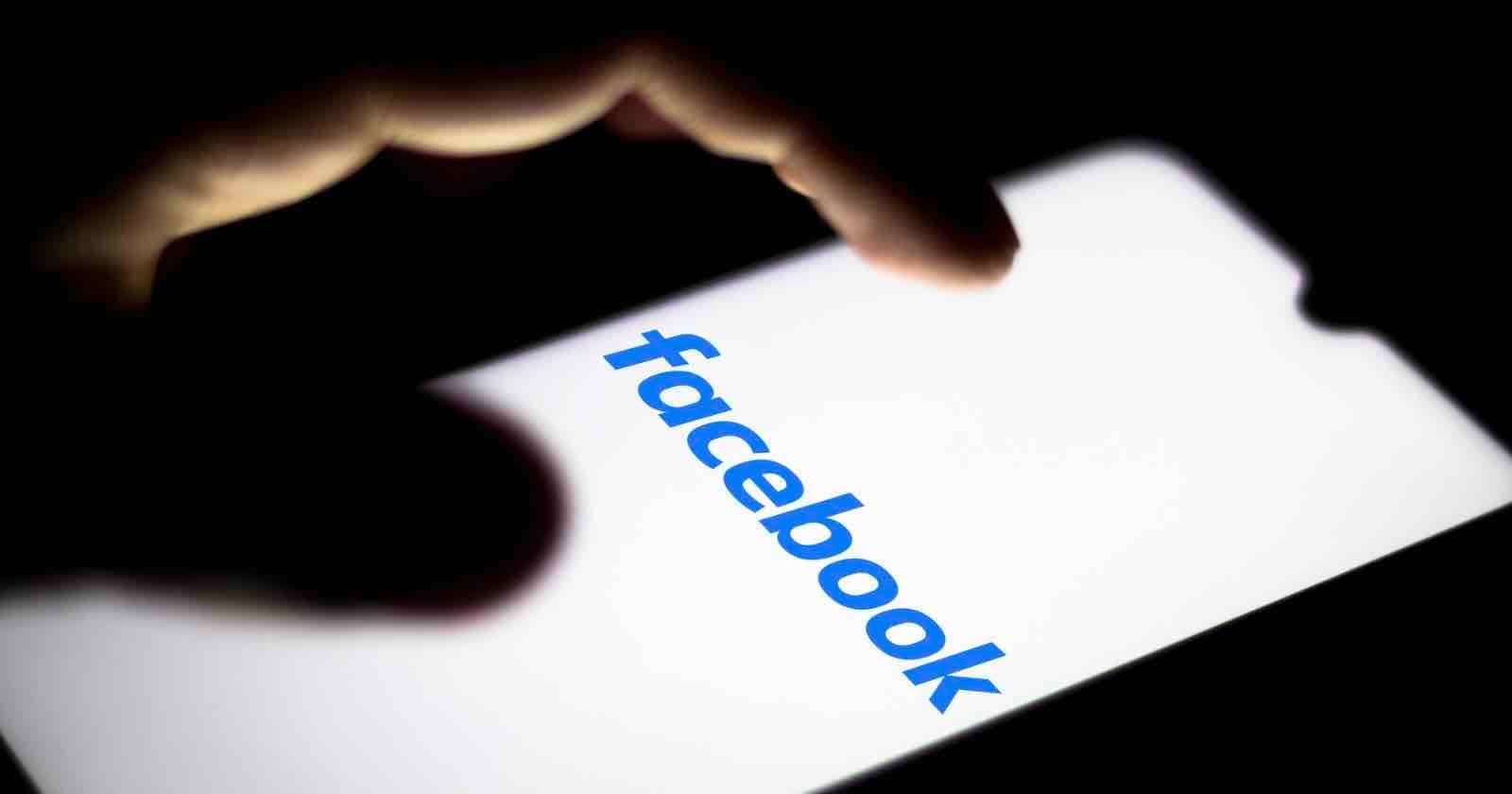 Ex-Facebook Employee Investigated for Downloading 30,000 Private Photos